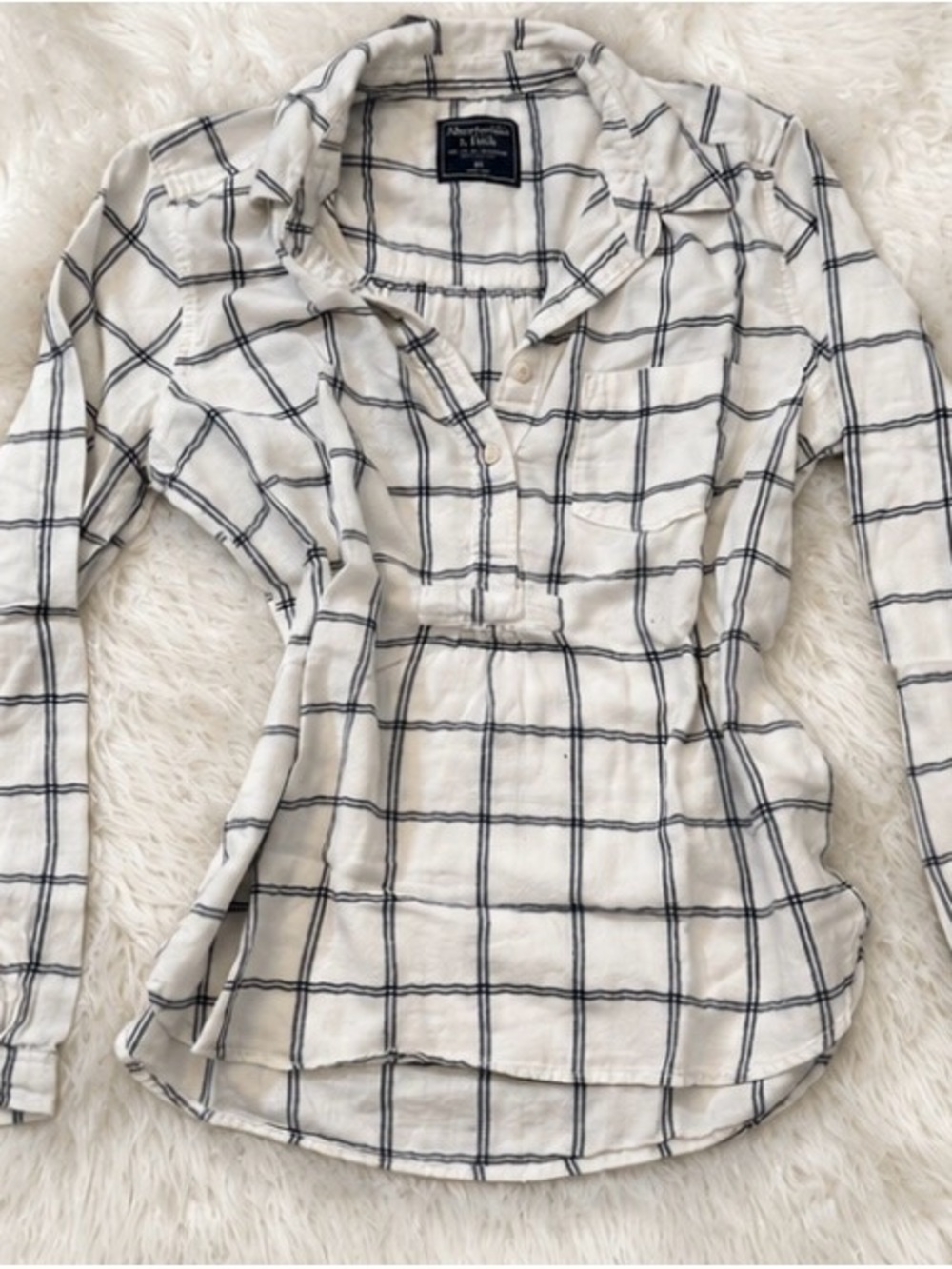 Abercrombie & Fitch Cream and Black Plaid Button-Front Women's Shirt